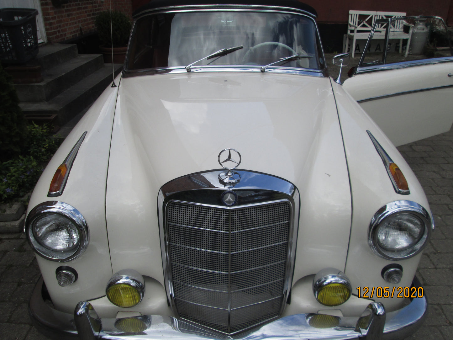 Mercedes-Benz 220S Ponton Cabriolet