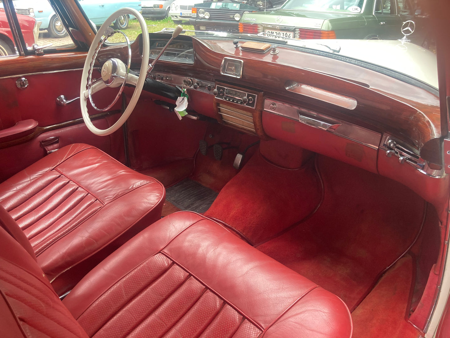 Mercedes-Benz 220S Ponton Cabriolet