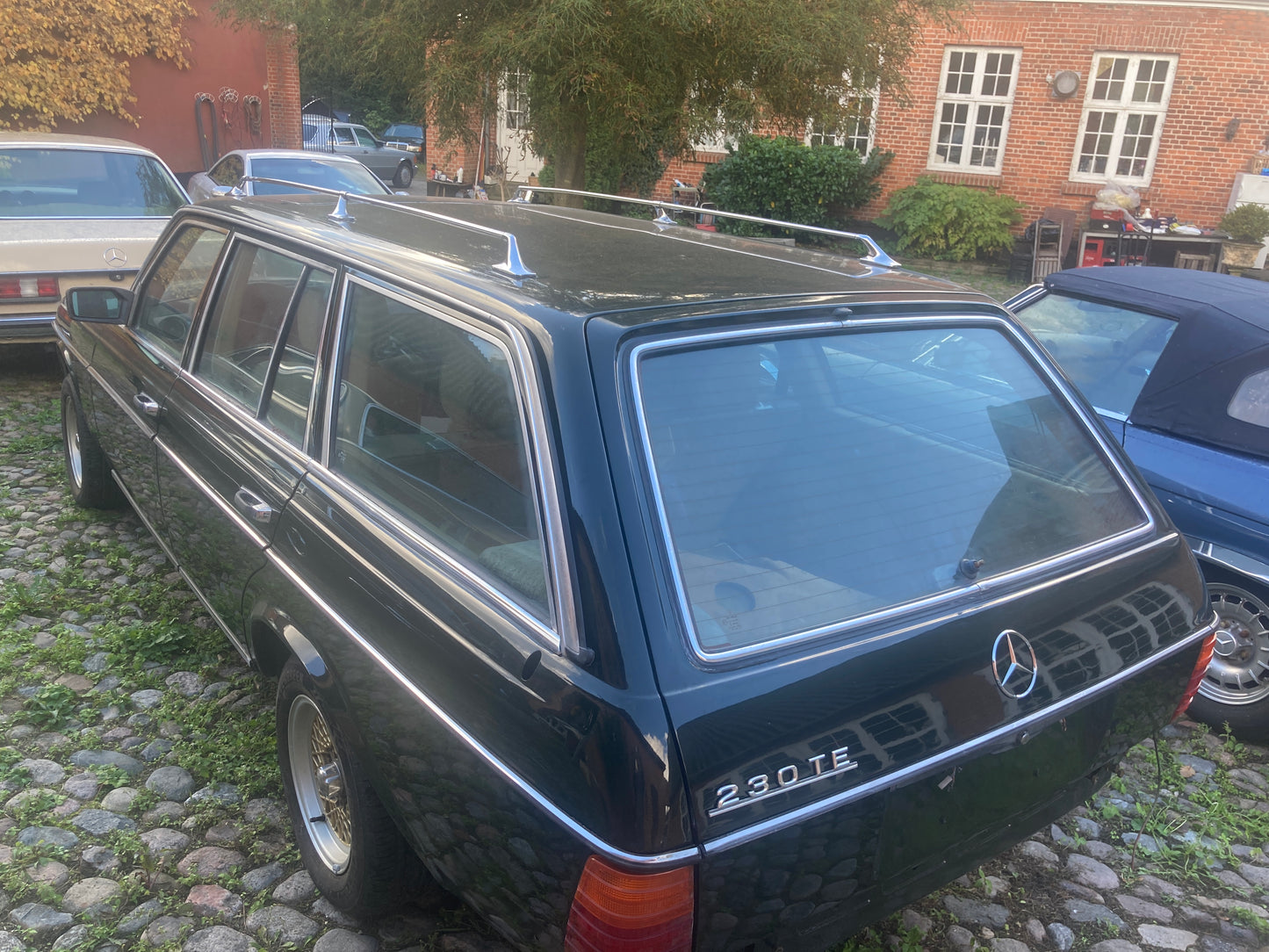 Mercedes-Benz 230TE