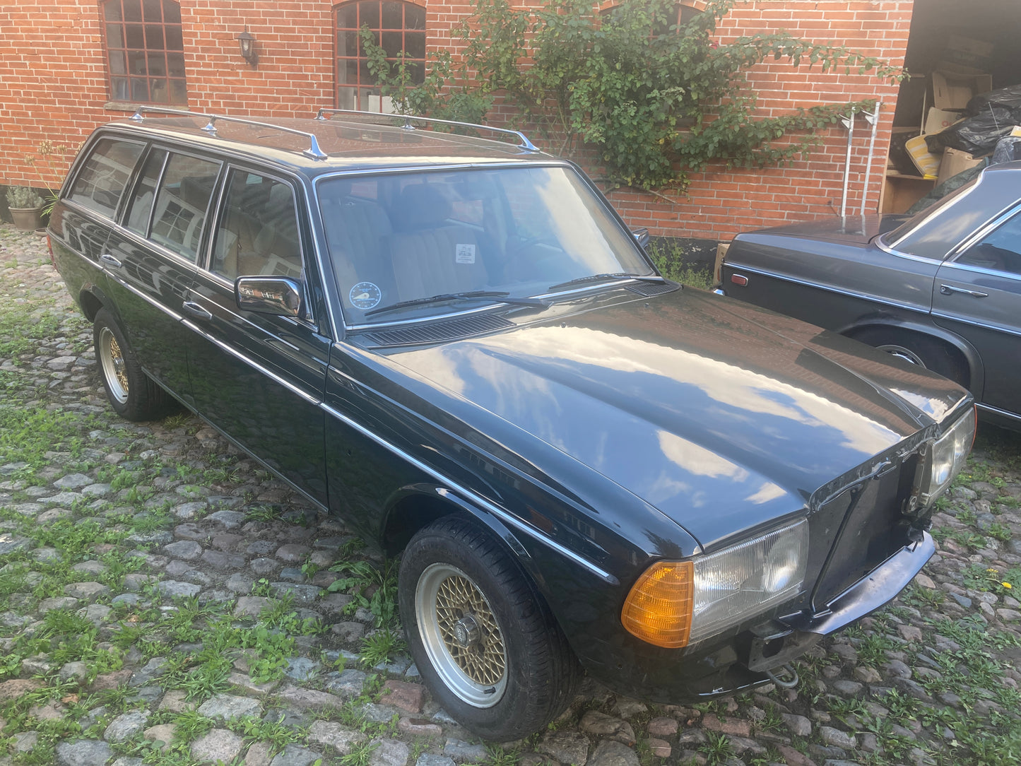 Mercedes-Benz 230TE