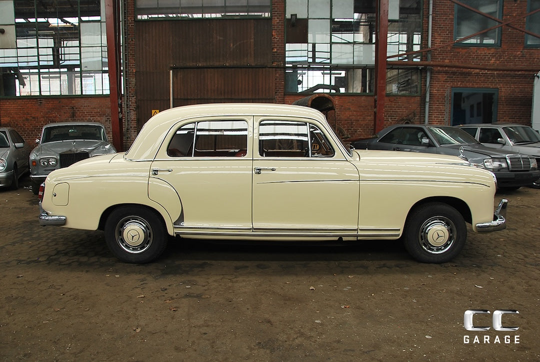 Mercedes-Benz 220S Ponton